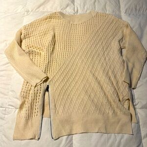 WOMENS SWEATER